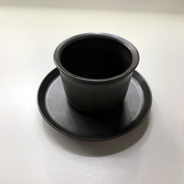 Leaves to Tea cup&saucer black